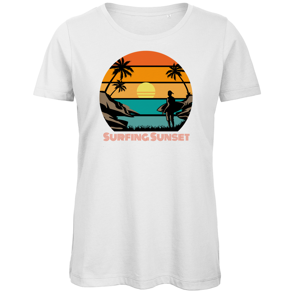 Surfing Sunset Vibes Shirt: Spür die Abendstimmung am Meer