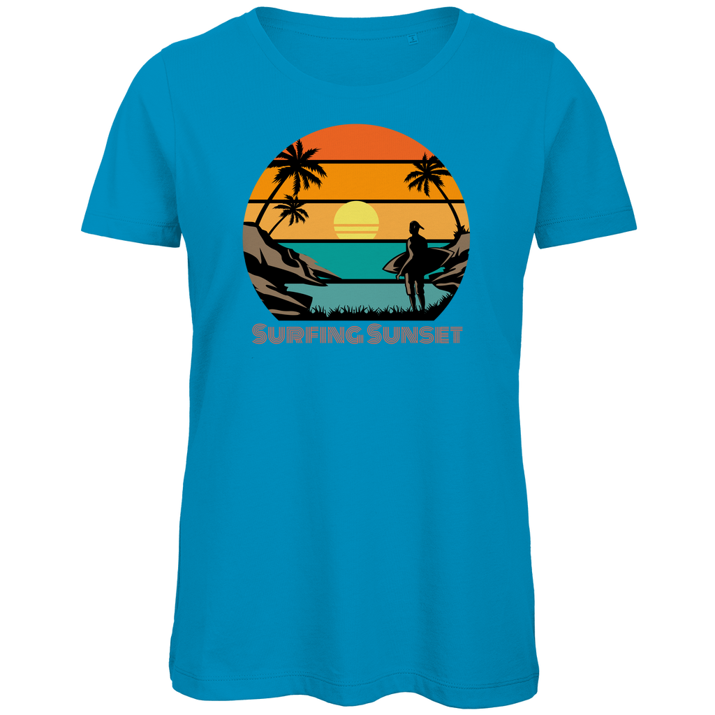 Surfing Sunset Vibes Shirt: Spür die Abendstimmung am Meer